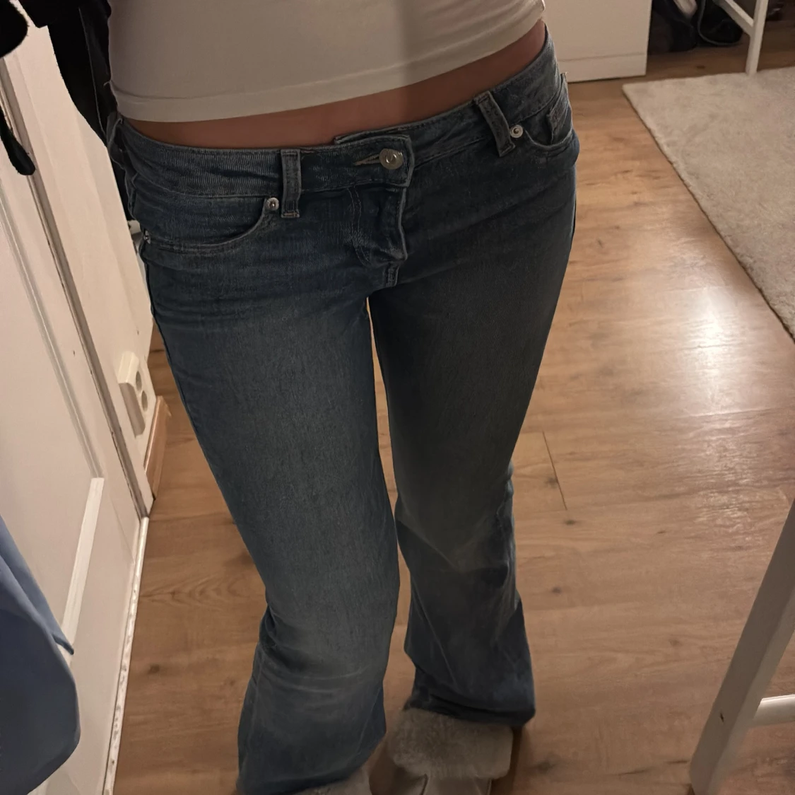 Blå bootcut jeans - 1
