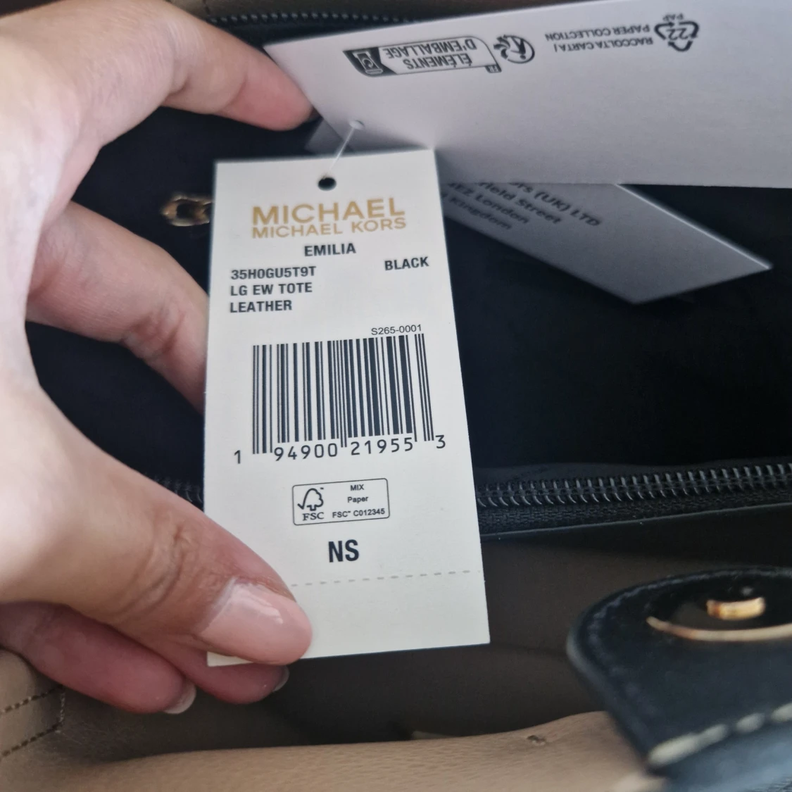 Svart handväska från Michael Kors - 3