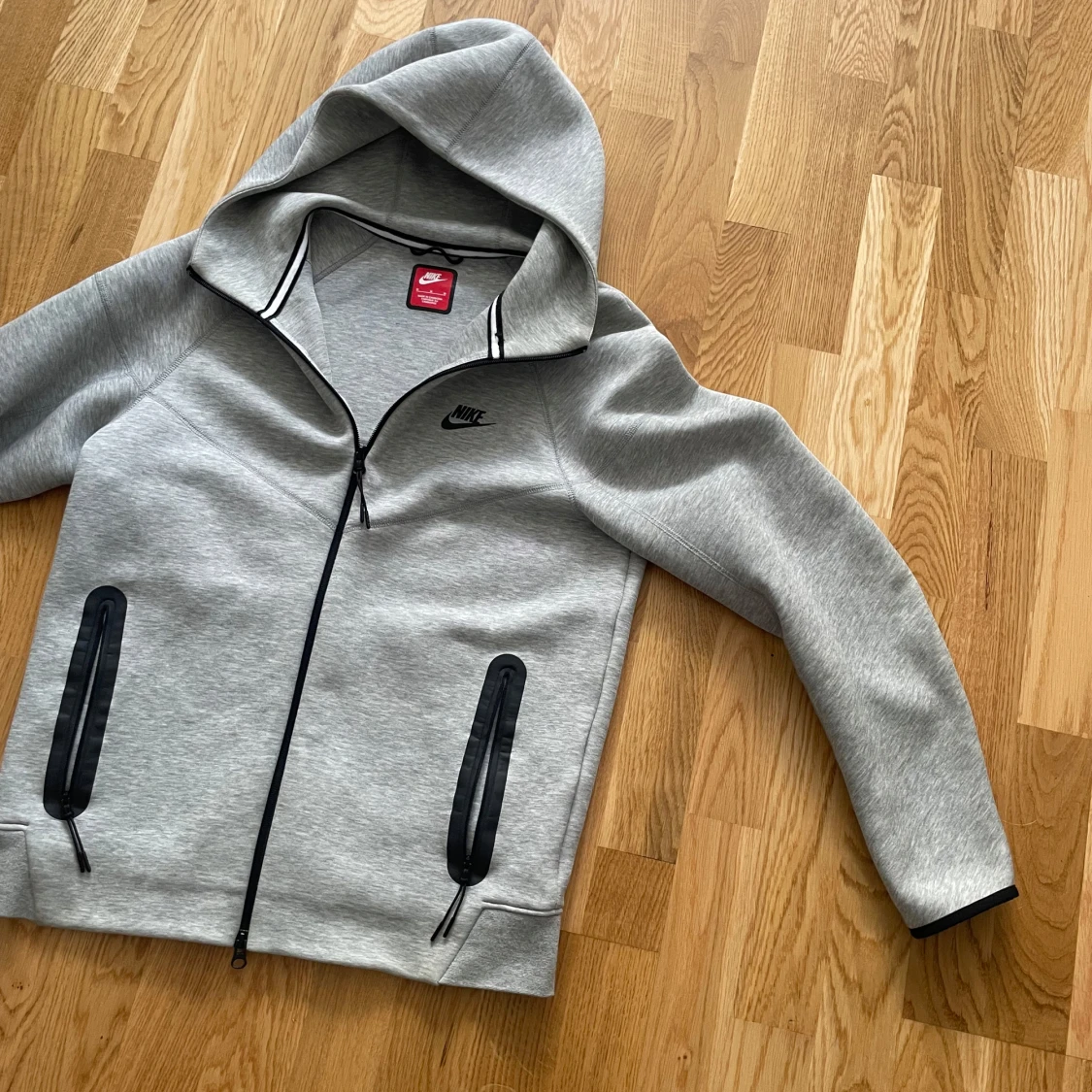 Grå Nike Tech Fleece - 3
