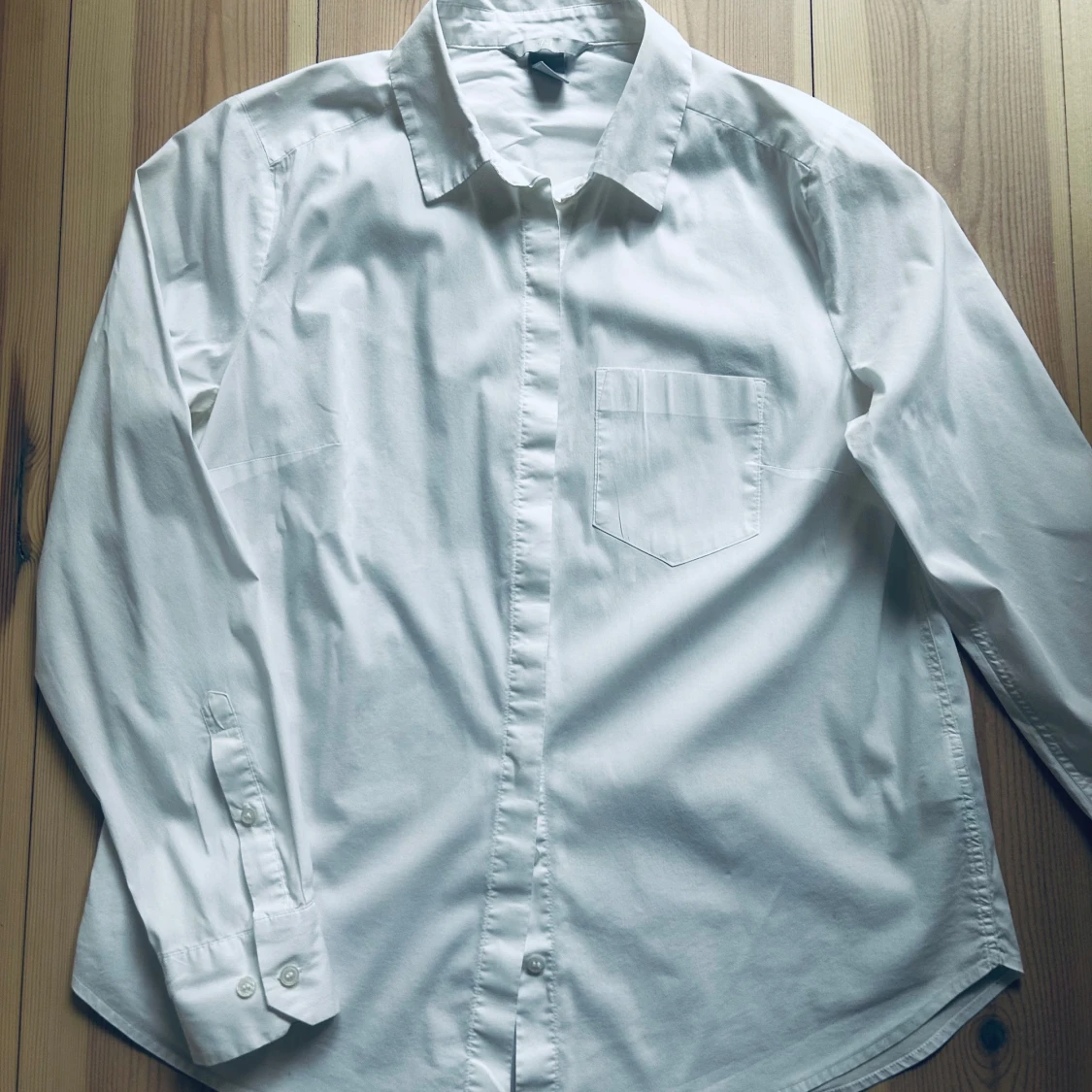 Vit klassisk skjorta H&M