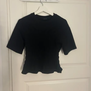 t-shirt  - t-shirt 