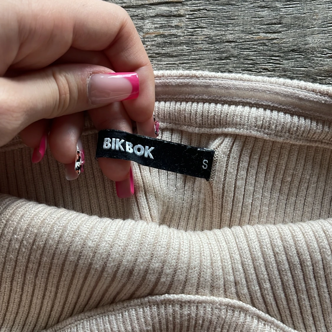 Beige ribbad tubtopp från BikBok - 2