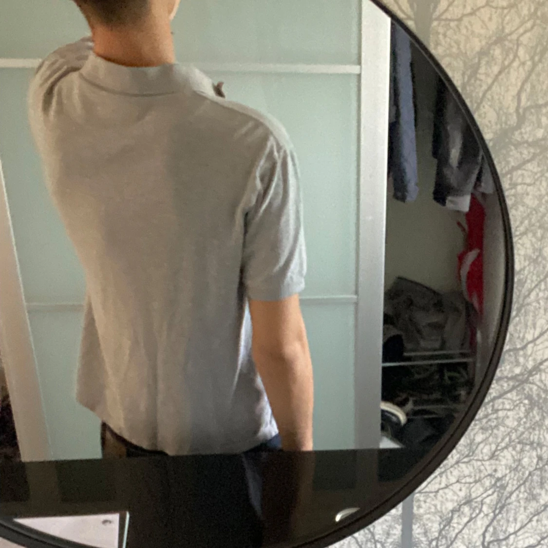 Grå pikétröja passar M/L - 1