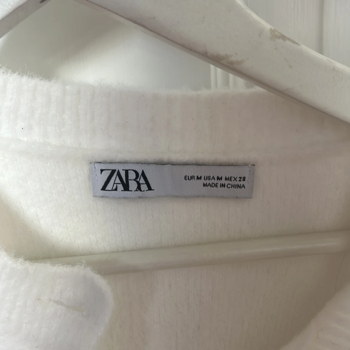 Vit stickad kofta zara - 1