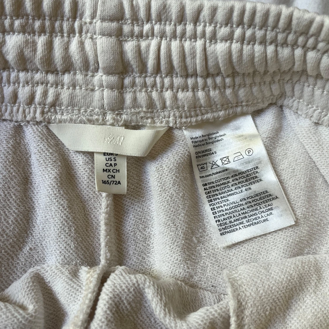 Beige mjuka shorts från H&M - 2