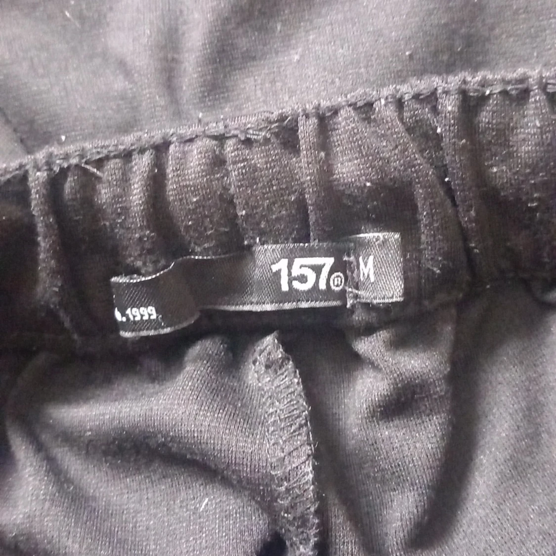 Svarta mjukisbyxor från 157, storlek M - 2