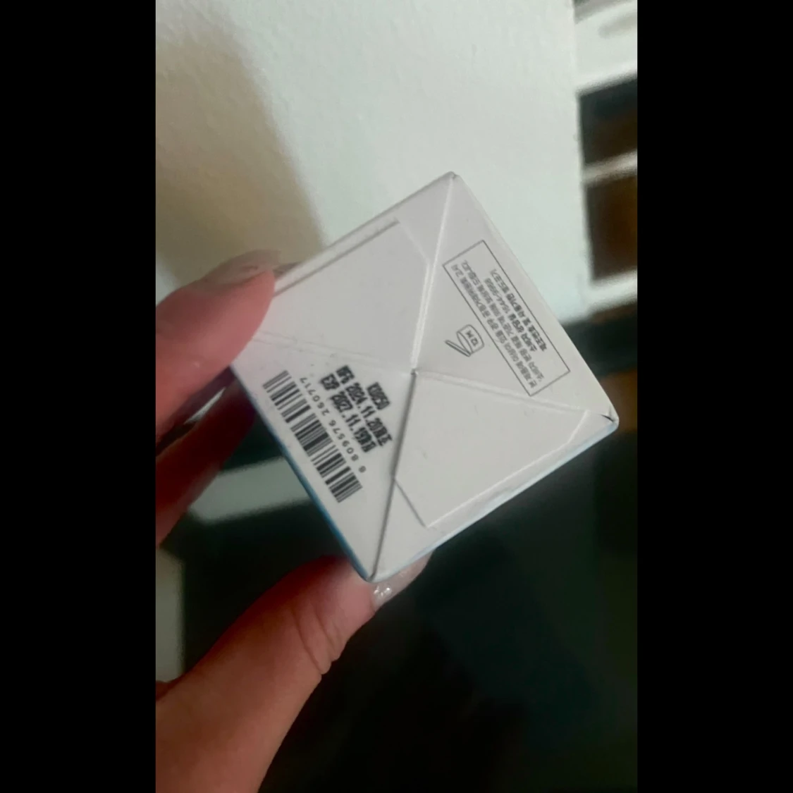 Skin1004 - Hyalu-Cica Blue Serum - 3