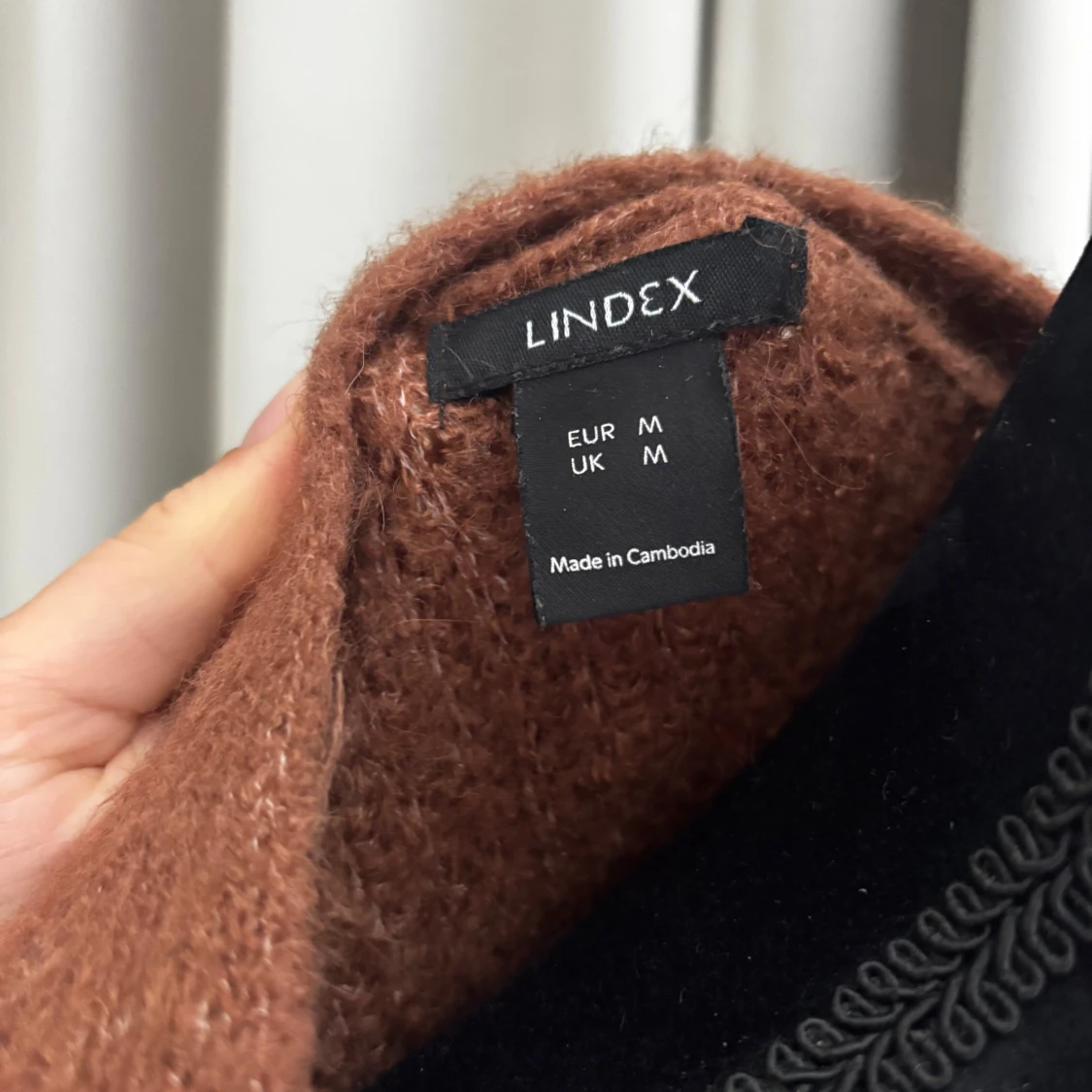 Brun stickad kofta  - 3