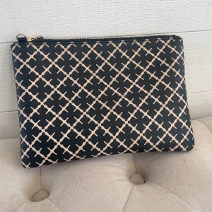 Malene Birger väska - Säljer min malene Birger väska. Bandet tillkommer även. 