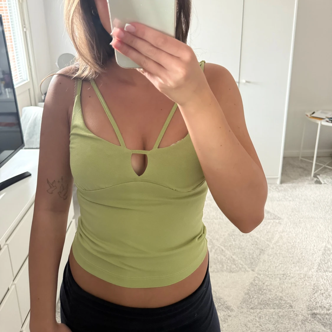 Ljusgrön topp från BikBok