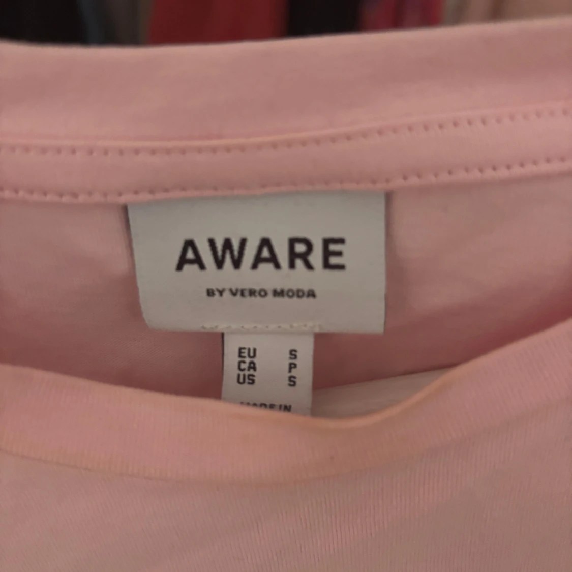 Ljusrosa topp från Aware by Vero Moda - 1