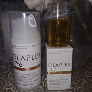 Olaplex No.6 & No.7 – Stylingduo (nya) - Helt nya & oöppnade: • No.6 (100 ml): leave-in kräm som återfuktar, stärker & minskar frizz upp till 72h • No.7 (30 ml): hårolja med glans, värmeskydd & reparation Perfekt stylingduo för slätt, friskt & skyddat hår. Upphämtning i Göteborg eller frakt. Först till kvarn!