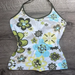 halternecktoppar - köpt secoundhand, använd någon enstaka gång sedan dess! 💋