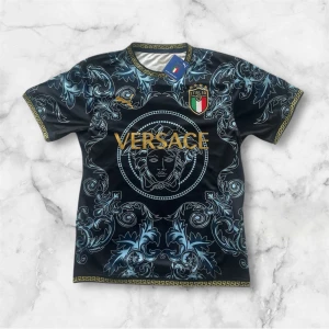 Italien fotbollströja  - Oanvänd och inplastad med tags. Pris går att diskutera 