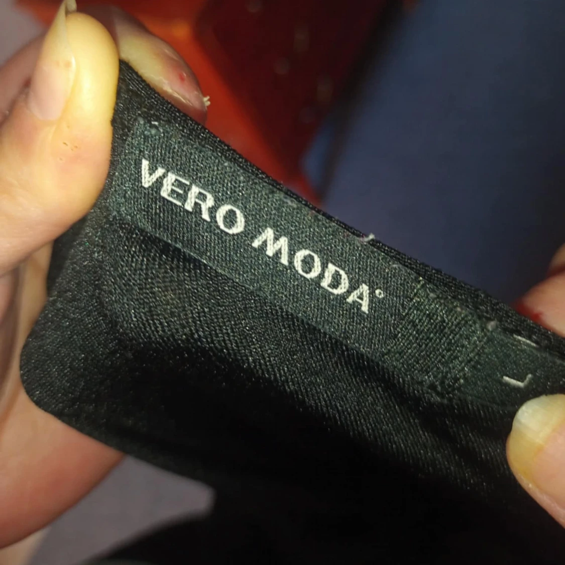 Svart oneshoulder långklänning från Vero Moda - 2