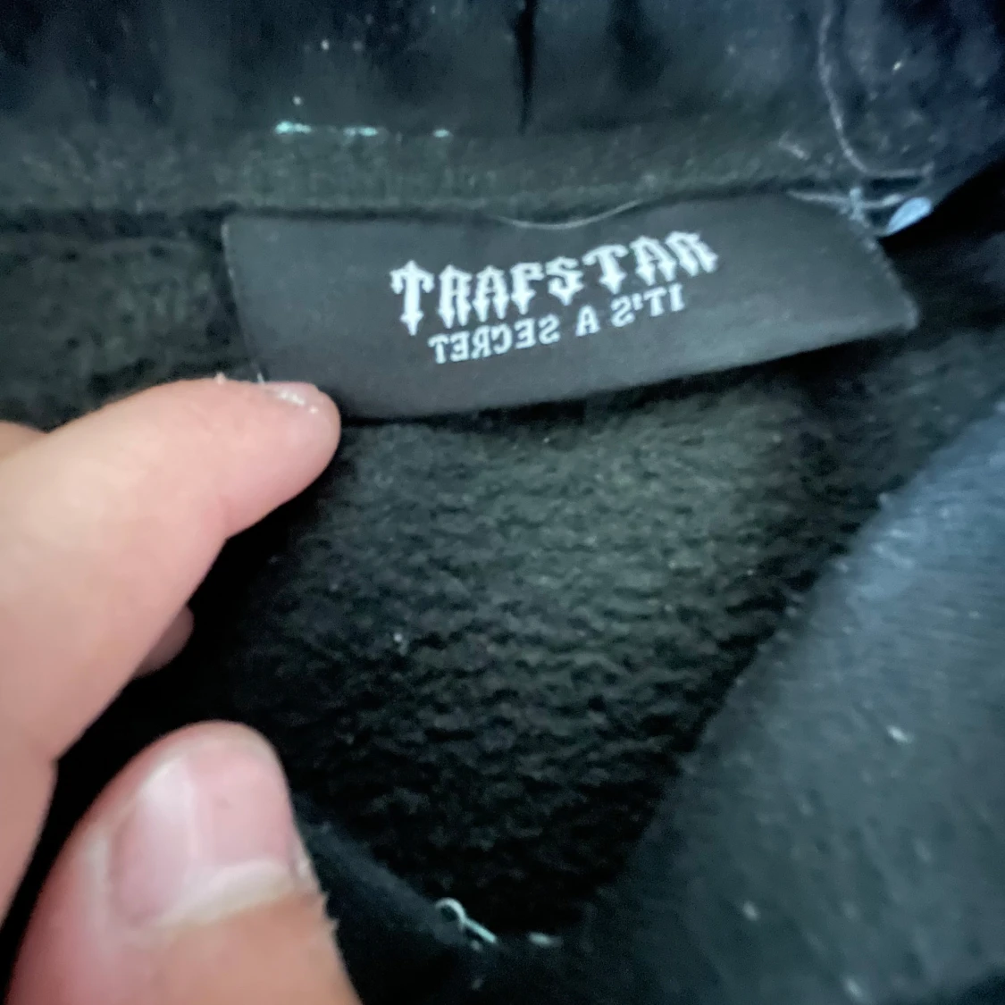 Svart hoodie från Trapstar - 1