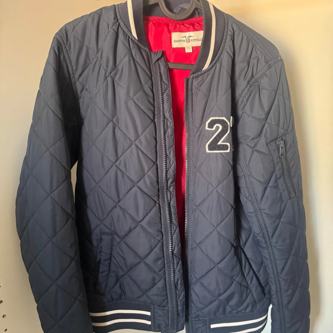 Mörkblå quiltad bomberjacka Hampton Republic stl. 170 - 1