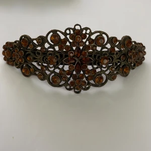 Vintage hårspänne - Vintage hårspänne, väldigt fint men missfärgad metall💕