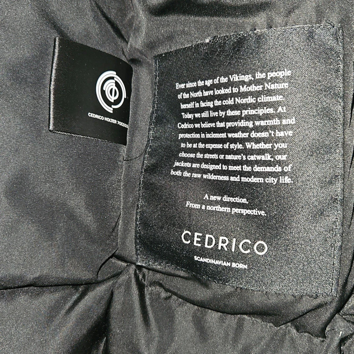 Svart dunparkas med päls från Cedrico - 4