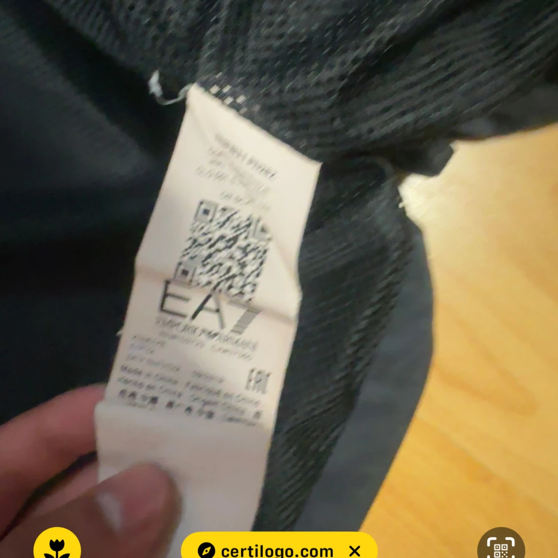 Svart vindjacka från Emporio Armani EA7 - 2