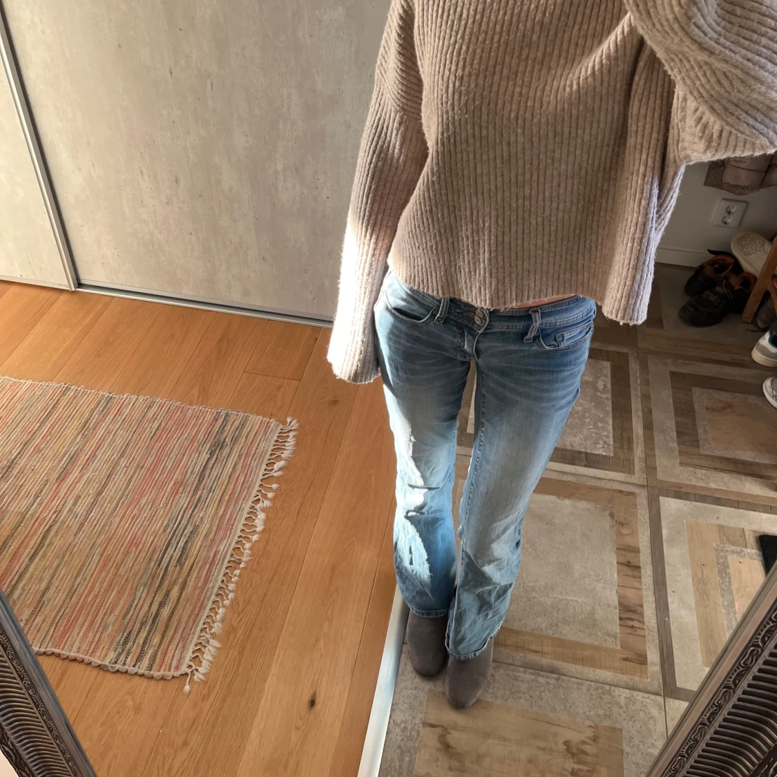 Beige stickad tröja  - 1