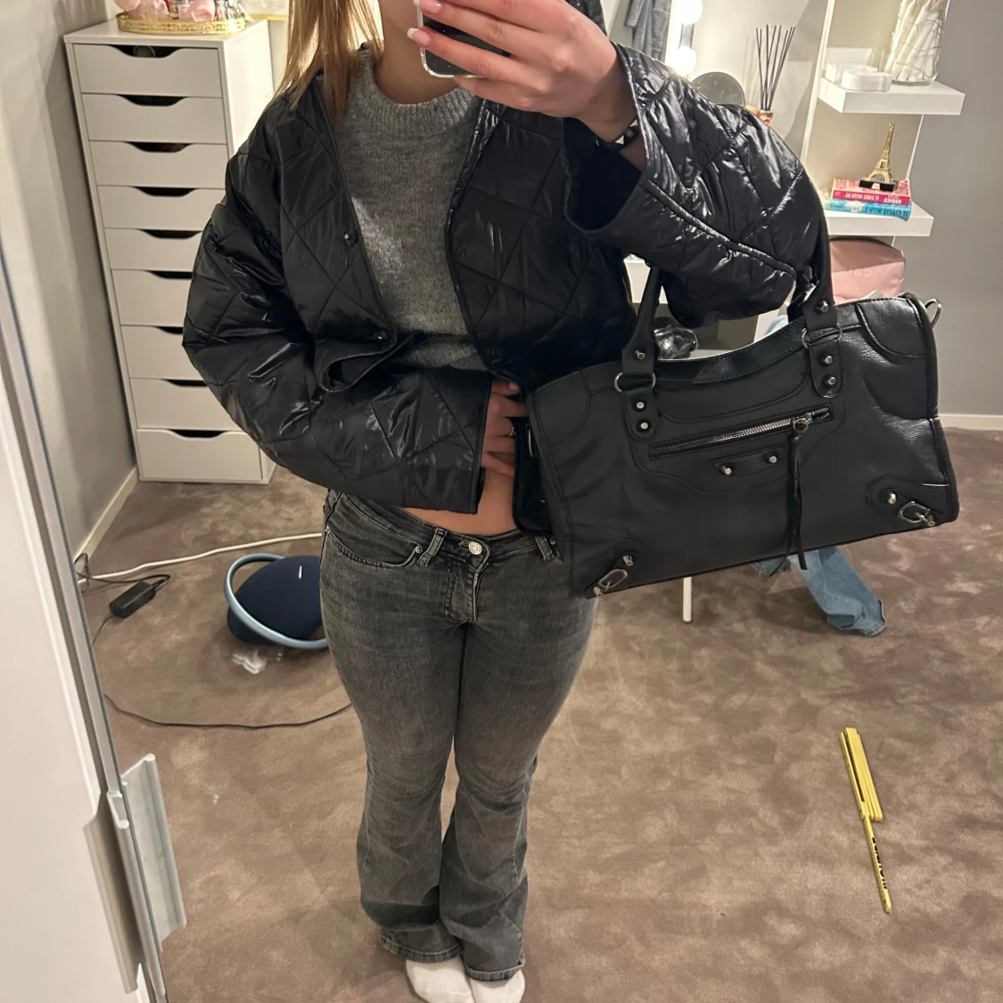 Lowaist bootcut jeans från gina - 1