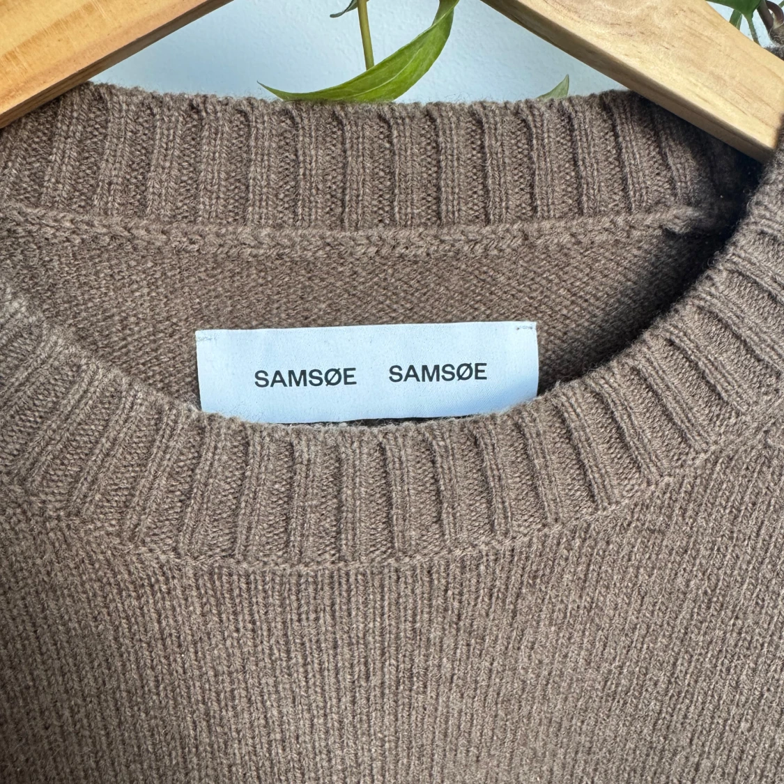 Brun stickad tröja från Samsøe Samsøe - 1