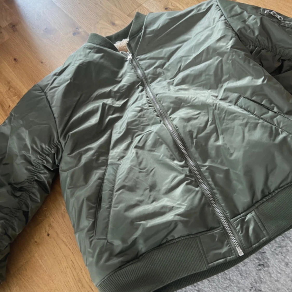 Teddy jacka/ bomberjacka - 1