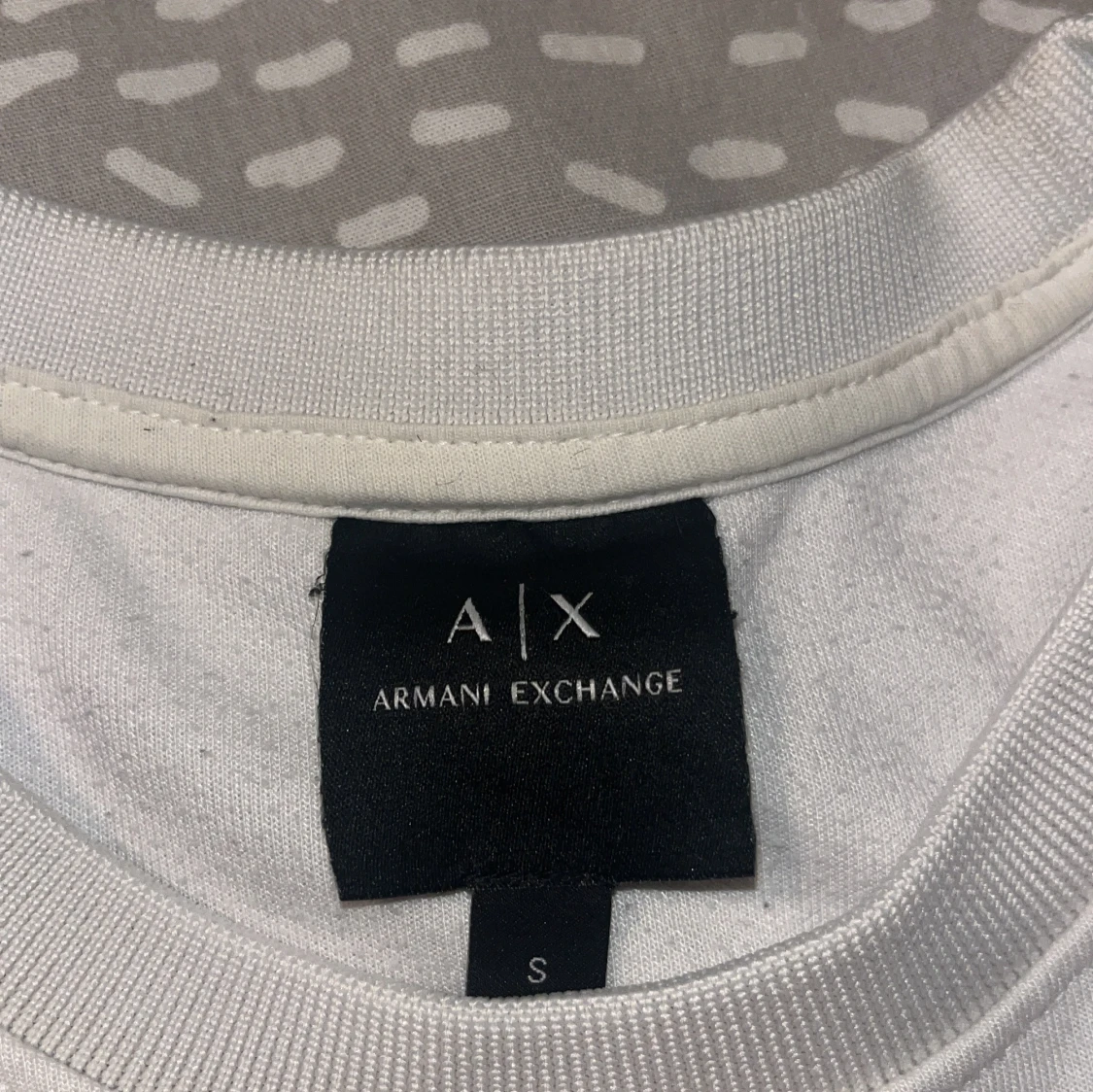 Vit tröja från Armani Exchange ( 1200 ordinarie pris ) - 1