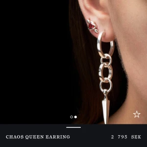  Chaos queen Maria Nilsdotter - Chaos queen från Maria Nilsdotter. Nypris 2795kr säljer för endast 1800kr🩷