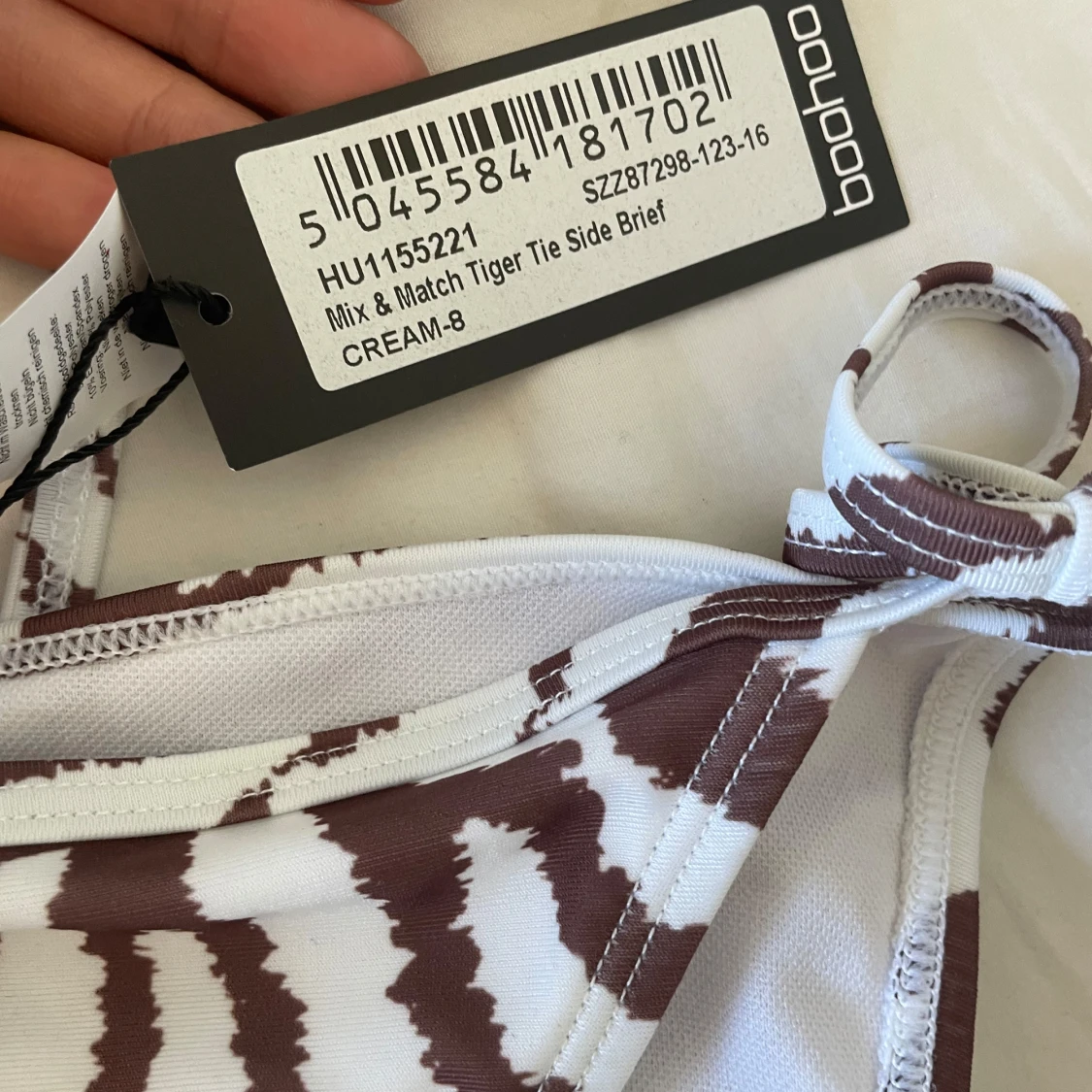 Zebramönstrad bikini från Boohoo - 1