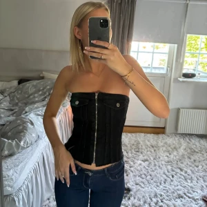 Jeanstopp - Jeanstopp från Zara i storlek XS 🫶🏼 lånade bilder från hon jag köpte den av!