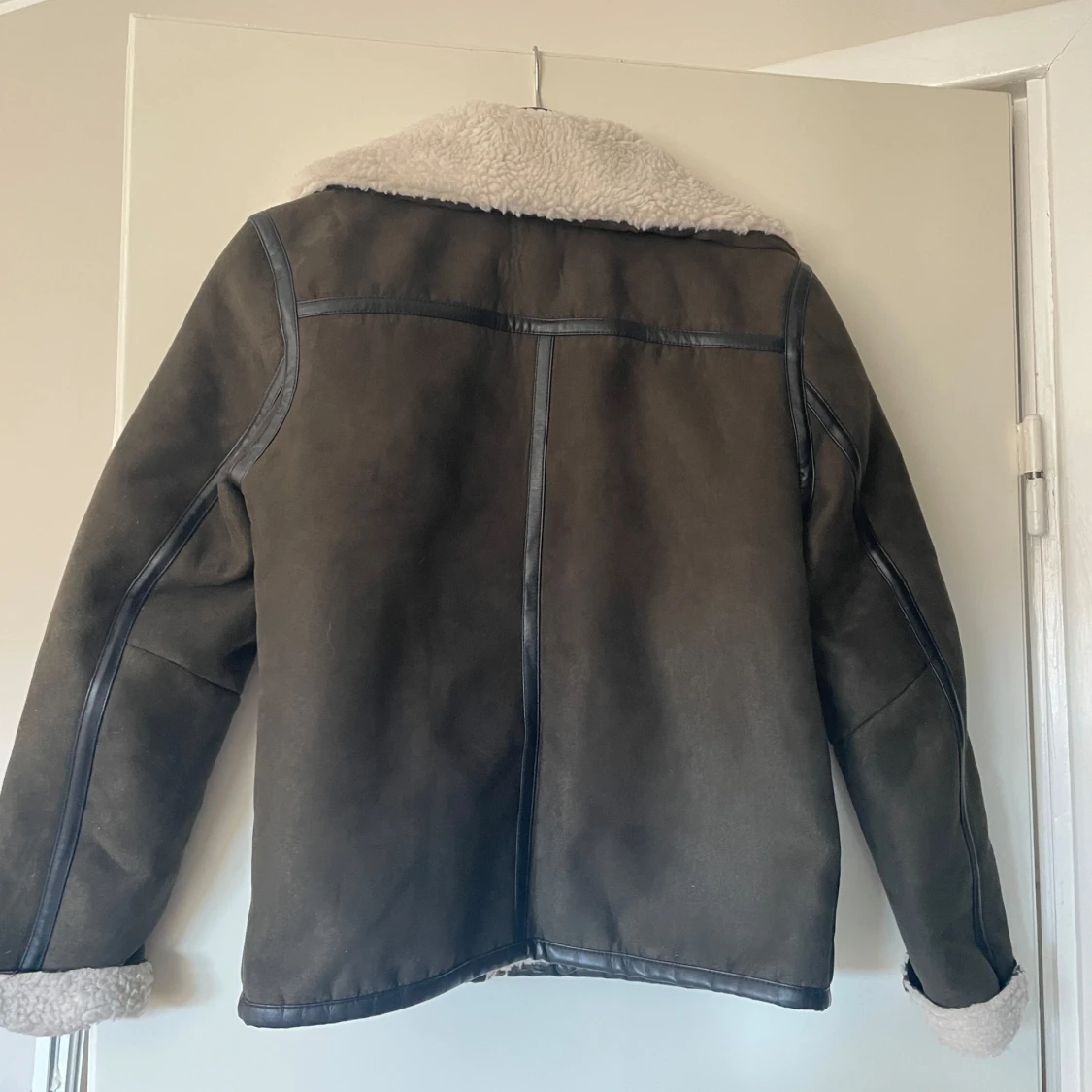 Mörkgrön fodrad bikerjacka  - 2