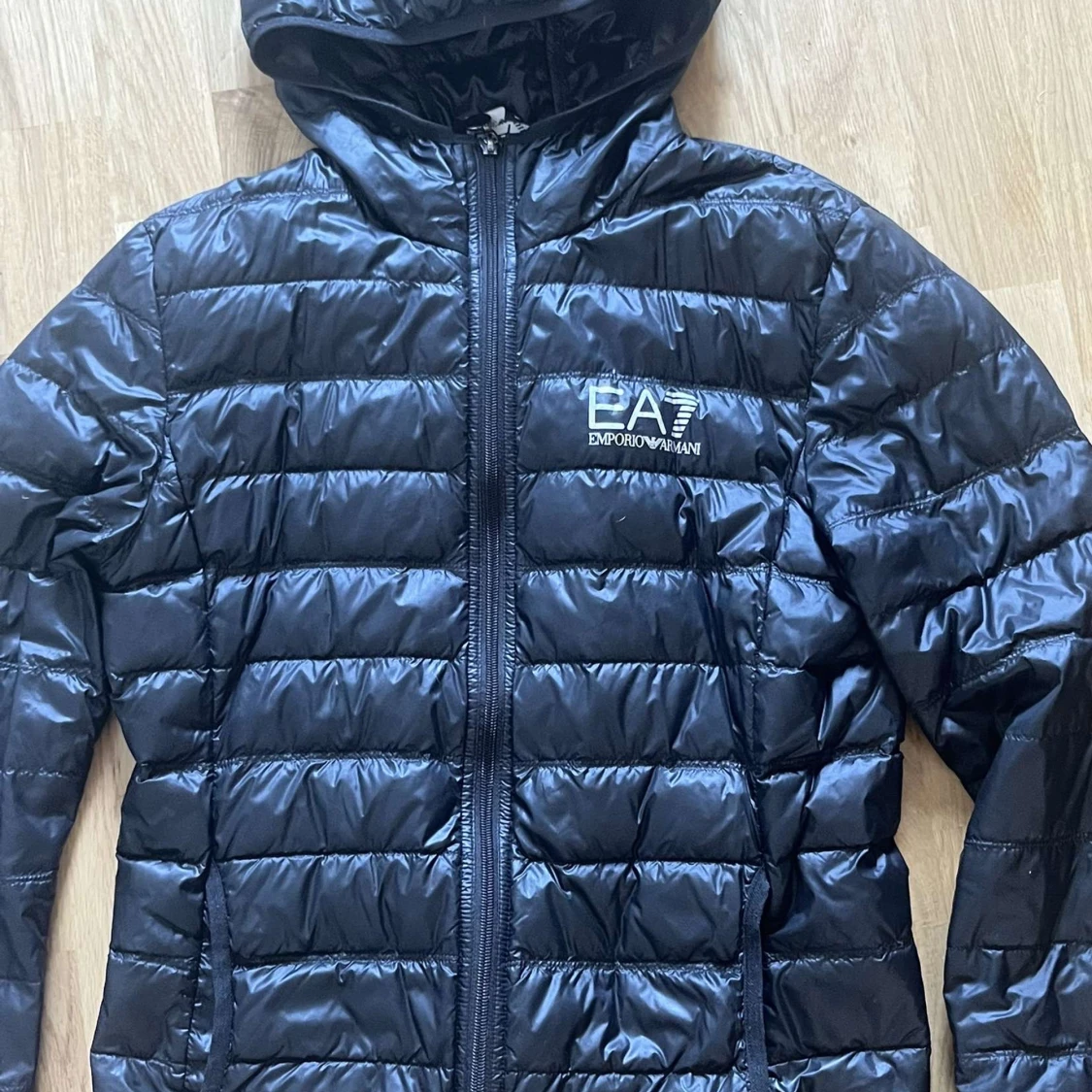 Svart pufferjacka från EA7 - 1
