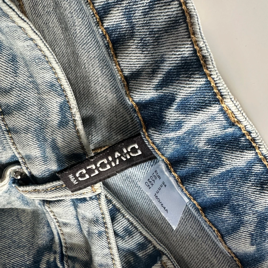 Ljusblå jeansshorts - 2