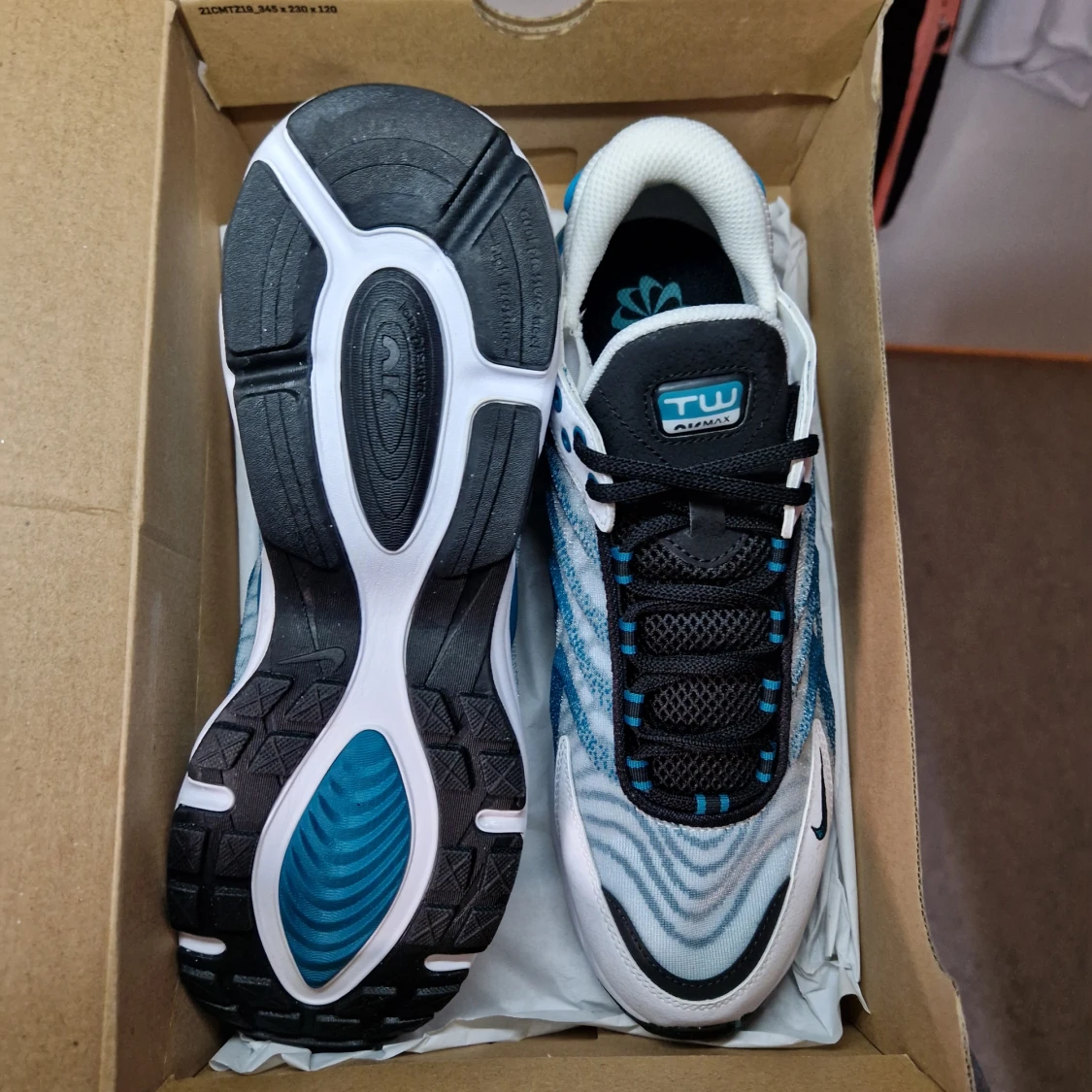 Oanvända Nike Air Max EU44.5  - 2