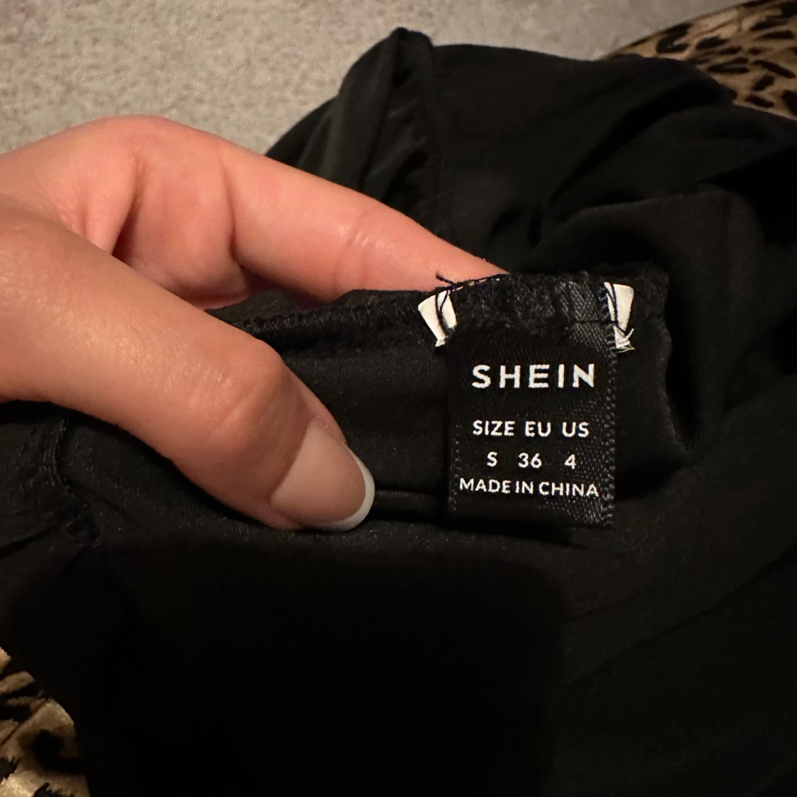 Svart långärmad body storlek S - 2