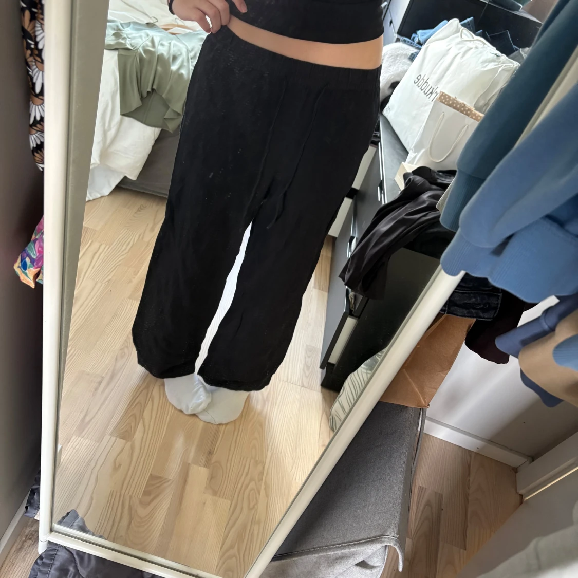 Svarta linnebyxor från H&M - 1