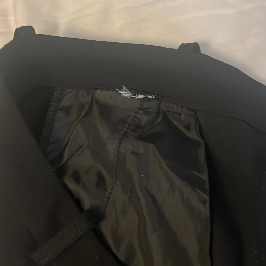 Svarta kostymbyxor från Vero Moda - 2