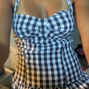 Svartvit rutig festlig topp fest topp super söt topp  - Endast prövad!!❤️passar xs/s