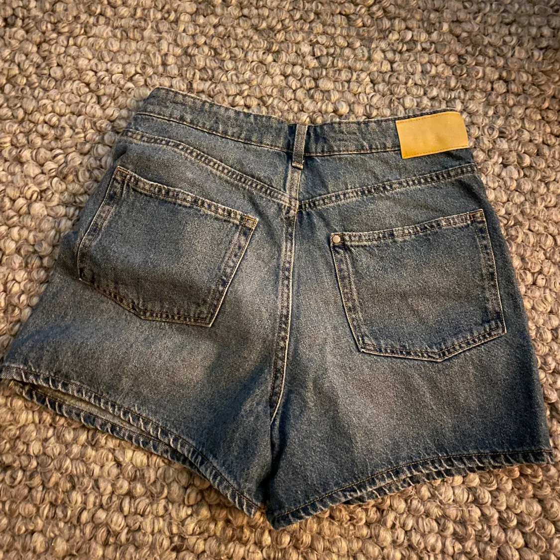 Blå högmidjade jeansshorts H&M - 3