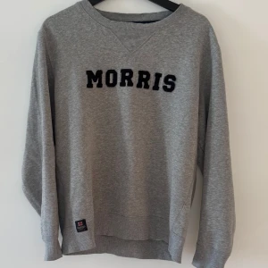 MORRIS TRÖJA - Morris tröja - Storlek M - Mycket fint skick - Deluxecloset