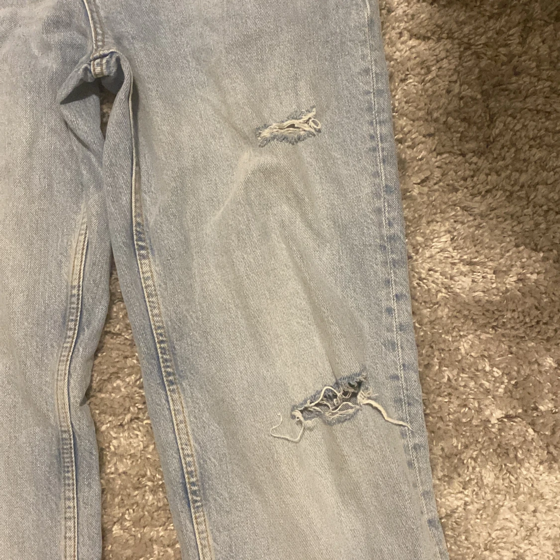 Ljusblå  jeans med raka ben - 1