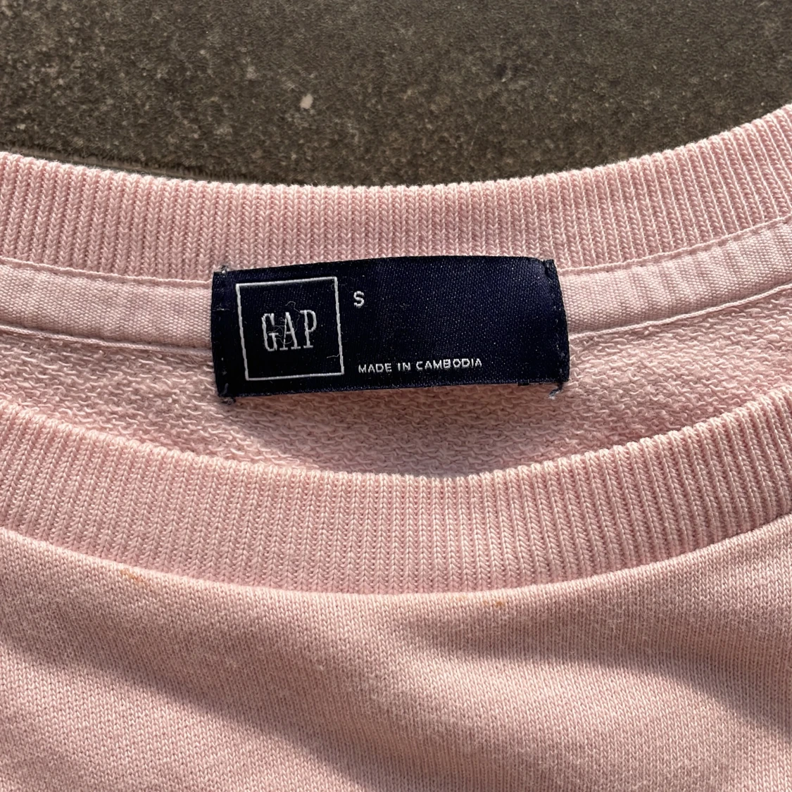 Ljusrosa sweatshirt från GAP - 2