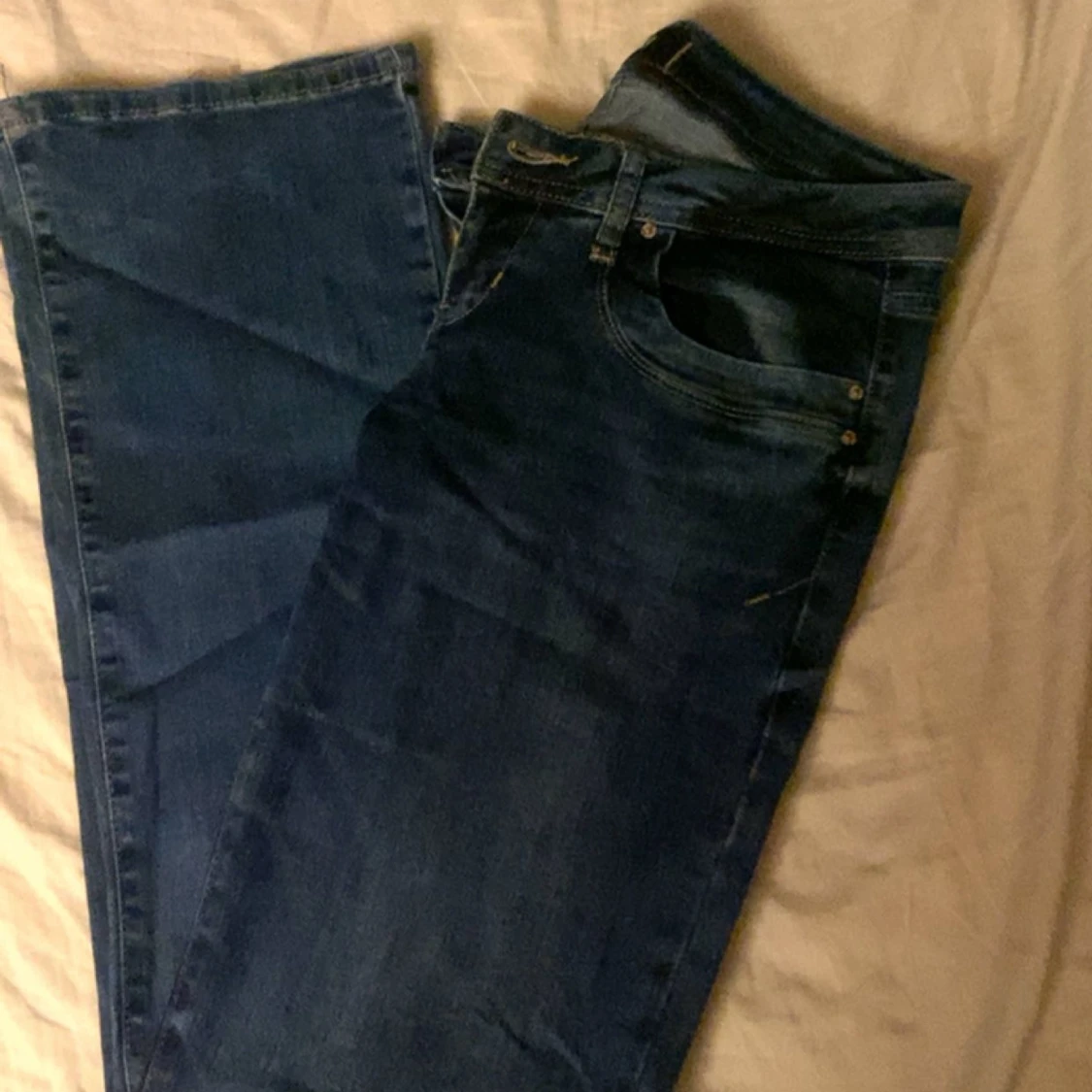 Blå jeans från LTB med raka ben - 1