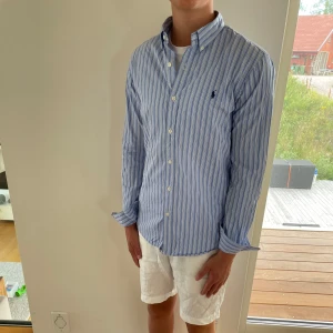 Polo Ralph lauren skjorta  - Säljer nu denna Polo Ralph lauren skjorta, skriv för fler bilder/frågor🙌🏼