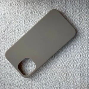 Mobilskal - Mobilskal för iphone 12. Aldrig använt