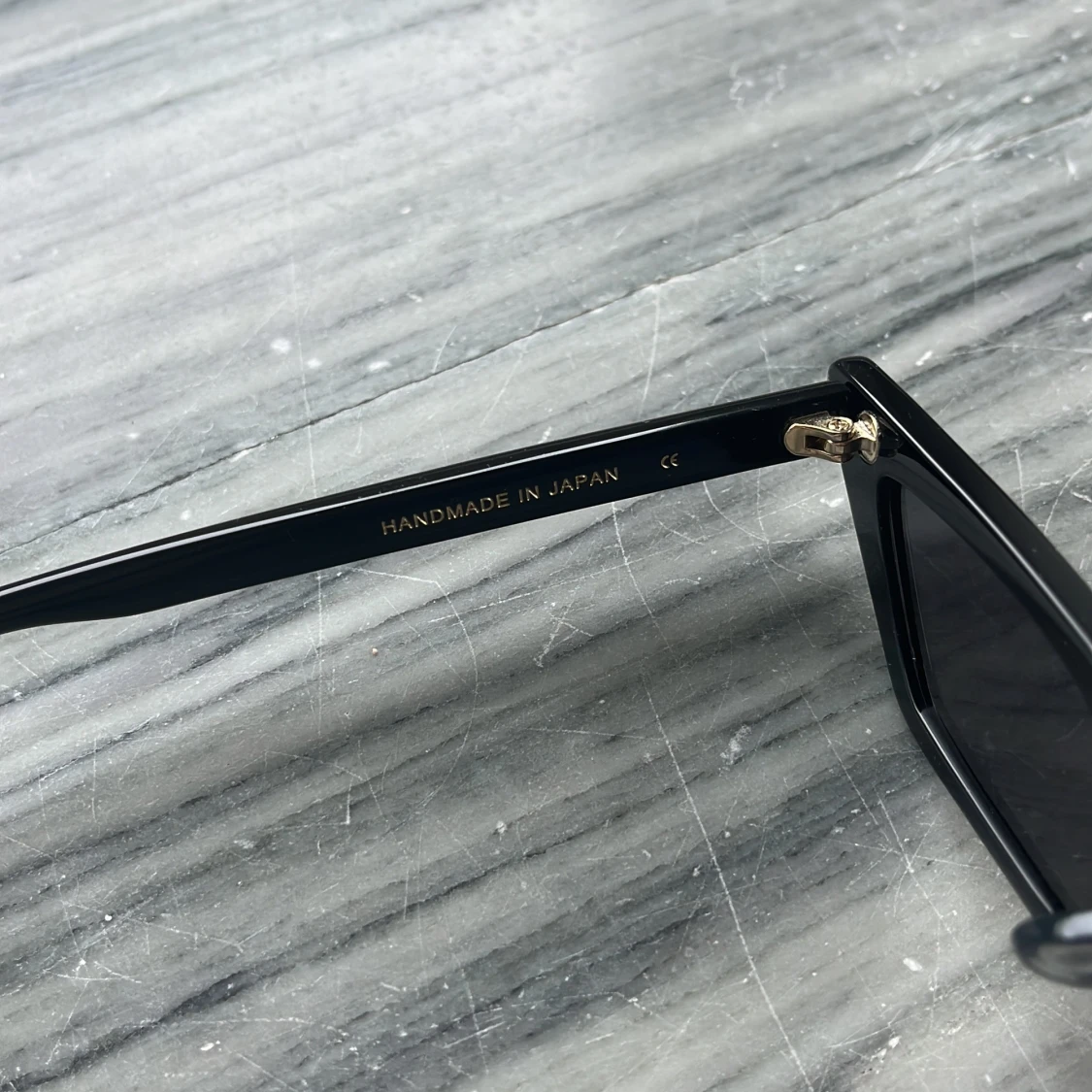 Svarta solglasögon från Yami Neko Limited Edition - 3