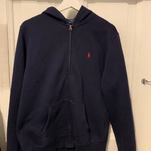 Ralph lauren zip  - Ralph Lauren zip i storlek S. Knappt använd 