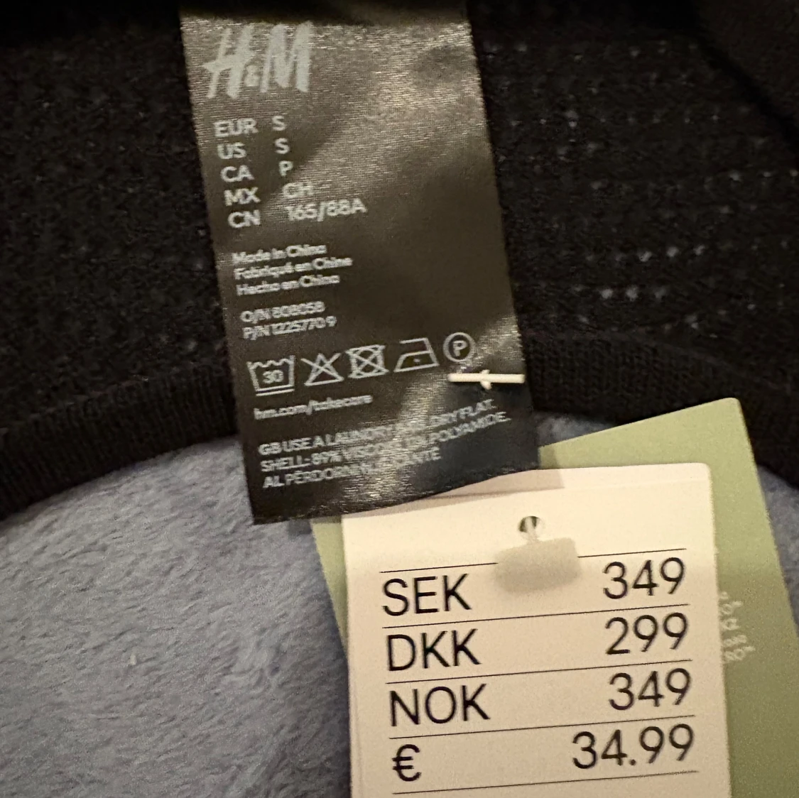 Svart stickad ärmlös långklänning från H&M - 2